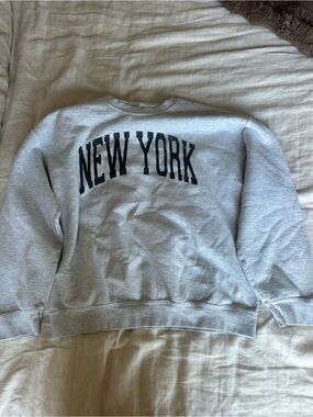 Olivelynn New York Grey Crewneck Sweatshirt